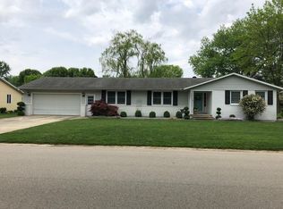 1011 N Martin St, Effingham, IL 62401