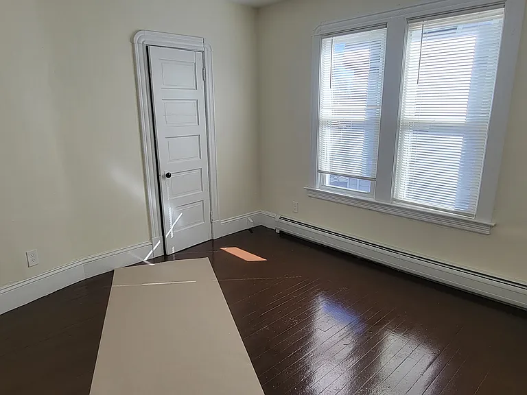 104 Kenyon St #3 — Photo 8