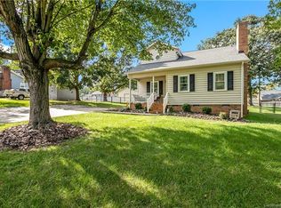 2407 Winterfield Dr, Gastonia, NC 28056