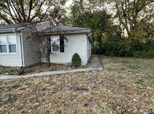 817 SW 6th St, Lees Summit, MO 64081