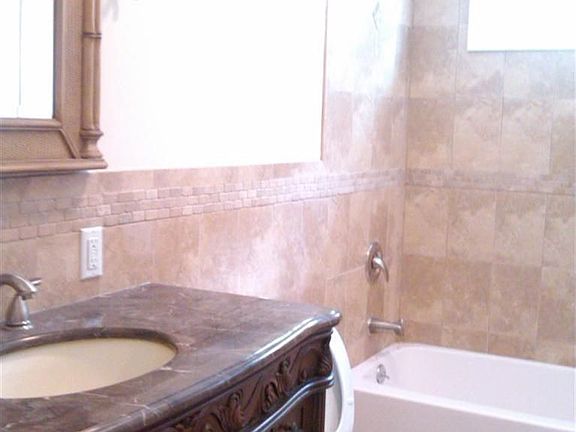 5th image of 839 Palisade Ave