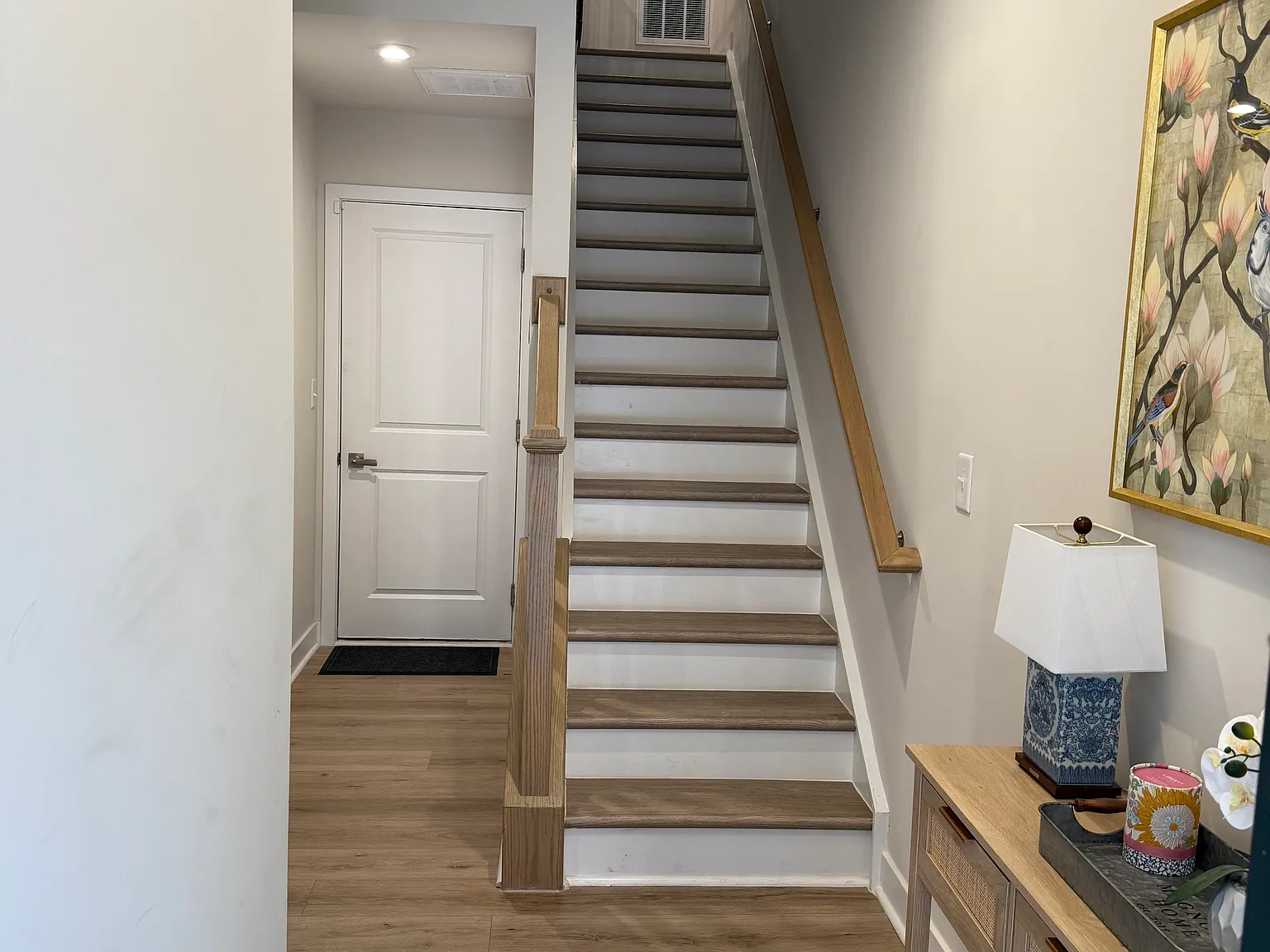 3 bed, 3.5 bath, 1610 sqft, $2,950 — Photo 3