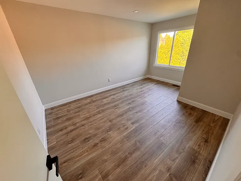 402 Harrison Pl — Photo 14