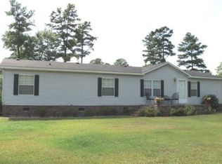 10740 Jamestown Dr, Laurinburg, NC 28352