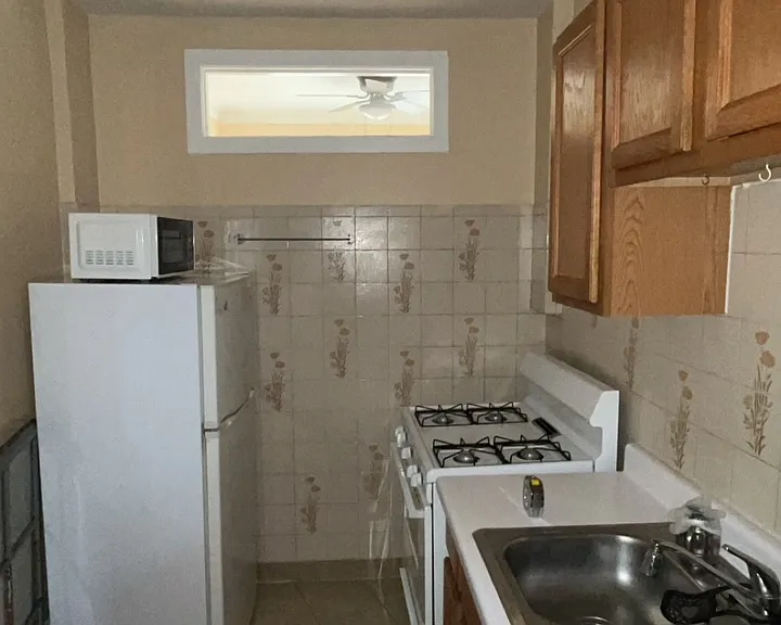 2240 W Sunnyside Ave #2 — Photo 11