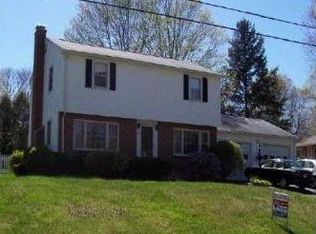 23 Old Colony Rd, North Stonington, CT 06359