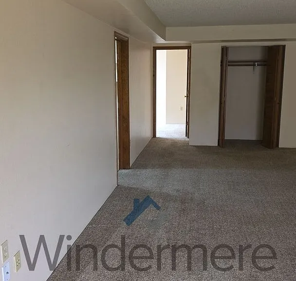 763 1/2 Village Way — Photo 6