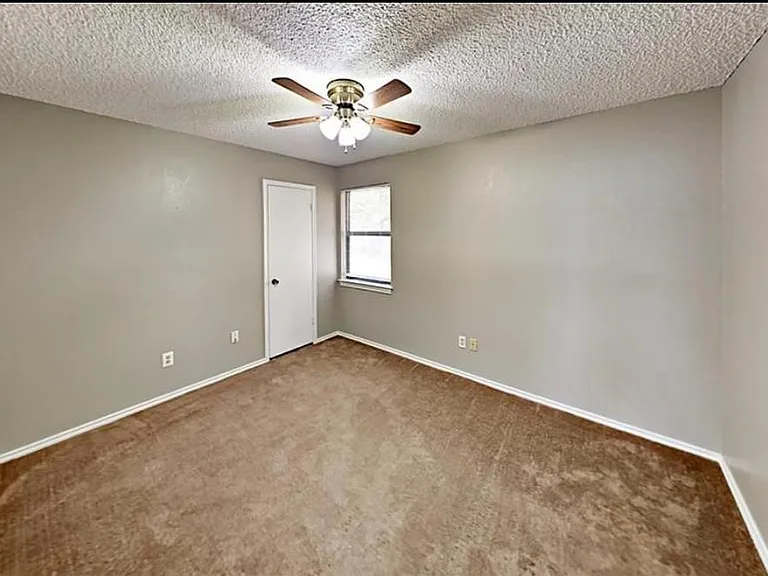3710 Moselle Dr — Photo 18