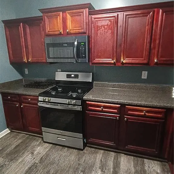 325 Barshay Dr — Photo 3