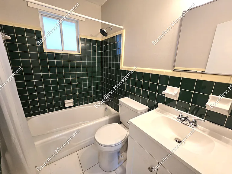 2762 Palm Dr #A — Photo 12