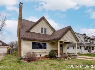 47 Manchester St SW, Wyoming, MI 49548