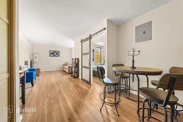 Sold by Garfield Realty  | media 2