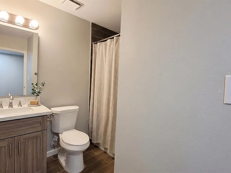 14419 Cypress Leaf Dr — Photo 27