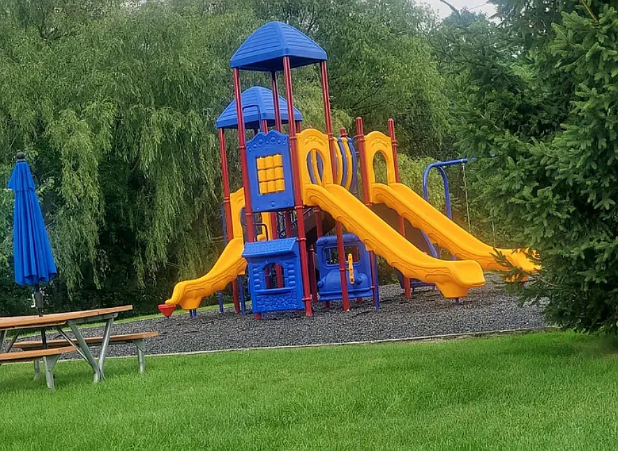 2 bed, 1.5 bath, 18000 sqft, $2,800 — Photo 3