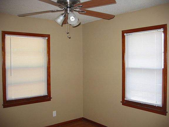 4th image of 11810 Armitage Dr