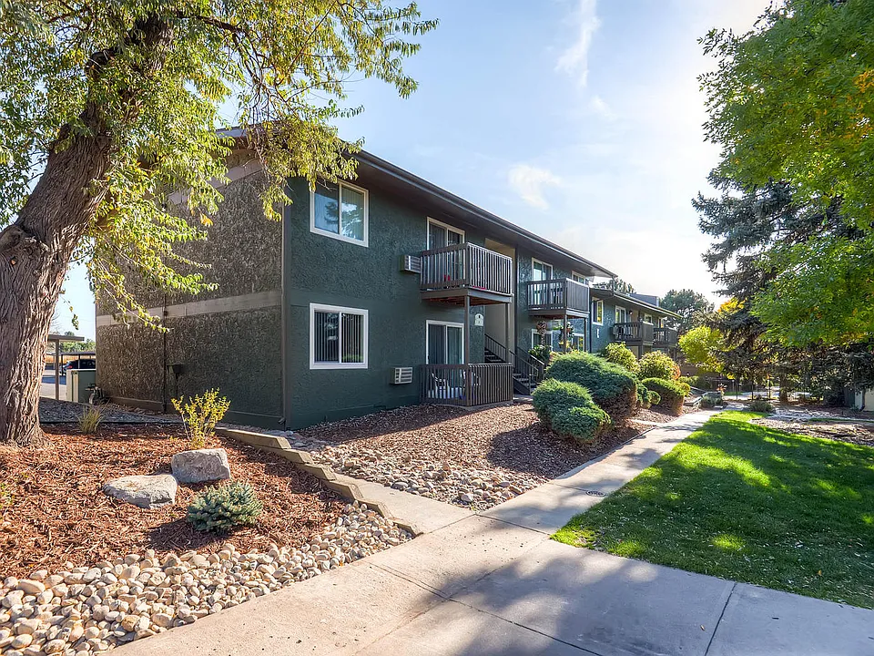 Our Apartment Community at Greentree Village Apartments