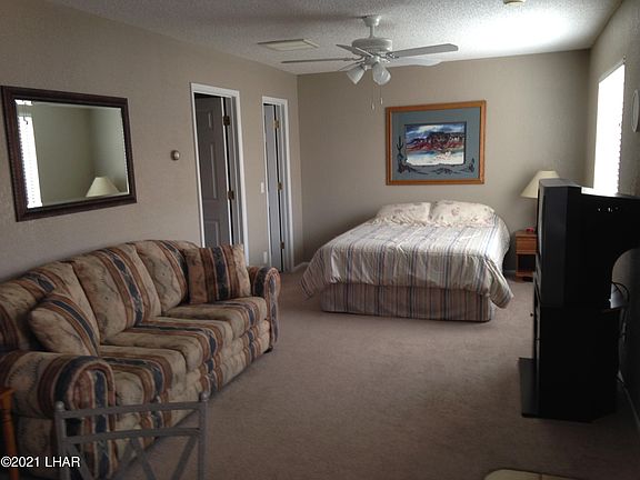 4th image of 1989 Mesquite Ave Unit 10