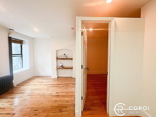5th image of 1130 Lafayette Ave #1