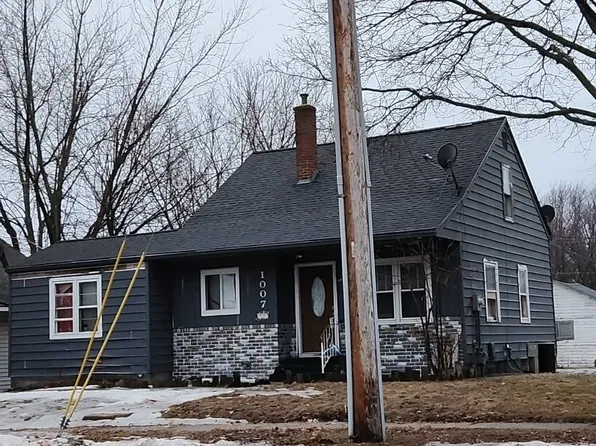 1007 11th St NW, Austin, MN 55912
