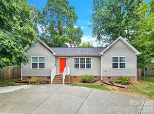 919 Edgemont Ave, Belmont, NC 28012