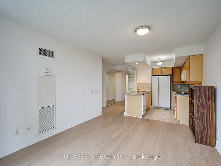 10 Northtown Way #606 — Photo 24