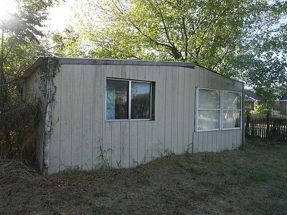 4th image of 410 N Berry St
