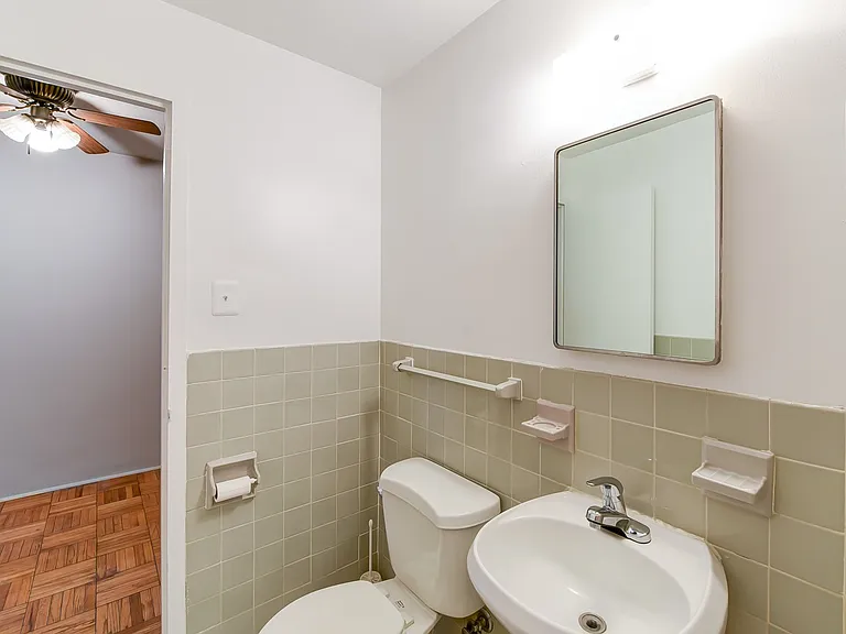 1021 Arlington Blvd #525 — Photo 13