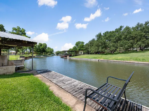 313 County Road 136 C, Kingsland, TX 78639