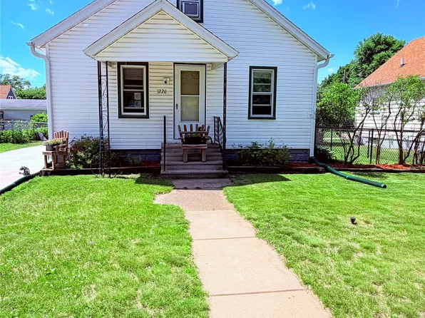 1220 Barron Street, Eau Claire, WI 54703