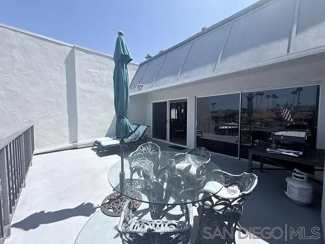 92 Antigua Ct — Photo 22