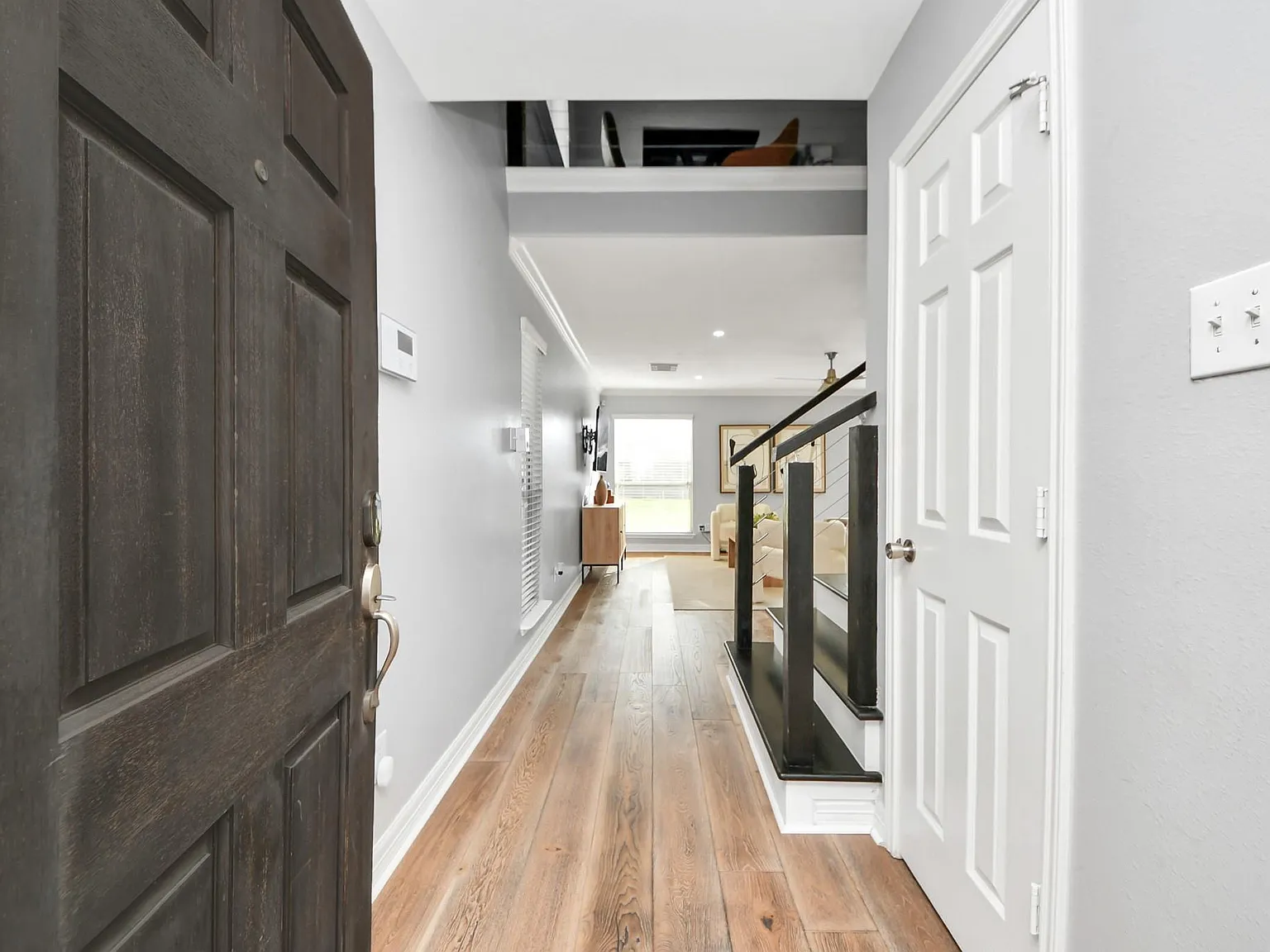 3 bed, 2.5 bath, 1586 sqft, $2,450 — Photo 1