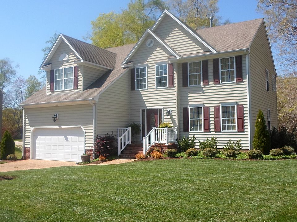 1st image of 313 Oak Ridge Dr