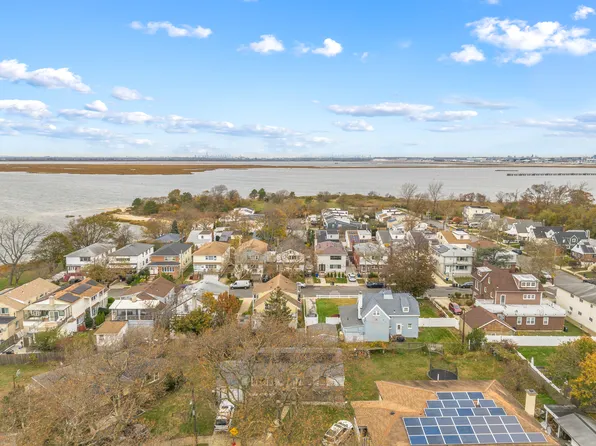 32-30 Anchor Drive image 32 of 33