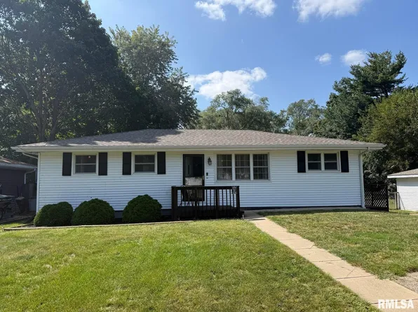 14909 N Fruitland Ln, Chillicothe, IL 61523