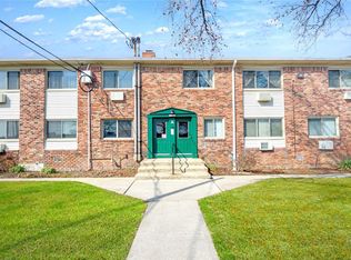2453 Union Blvd APT 19B, Islip, NY 11751