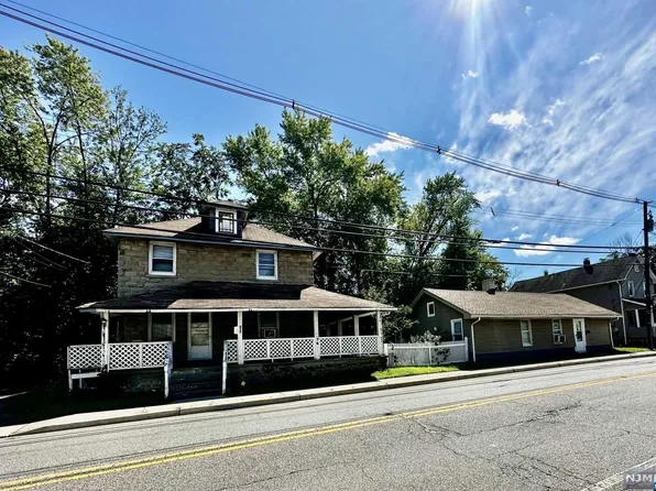 820-824 Ringwood Ave, Haskell, NJ 07420