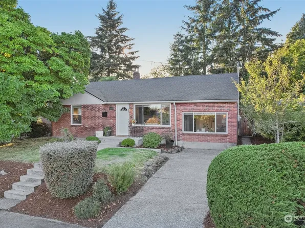 10823 37th Avenue SW, Seattle, WA 98146