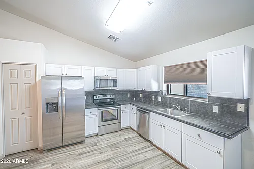 9315 E Dallas St Photo 1