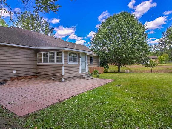 3rd image of 464 Cottonwood Dr