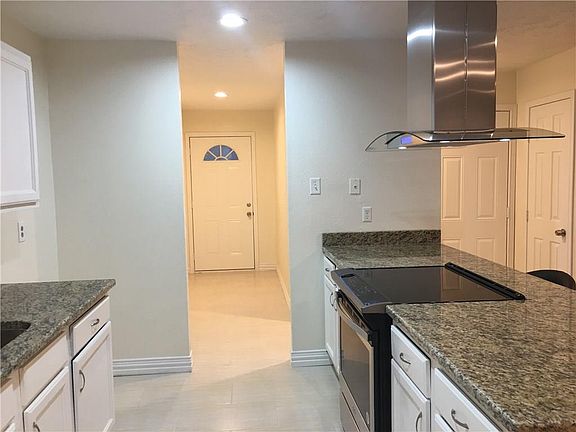 5th image of 5305 Knox Dr