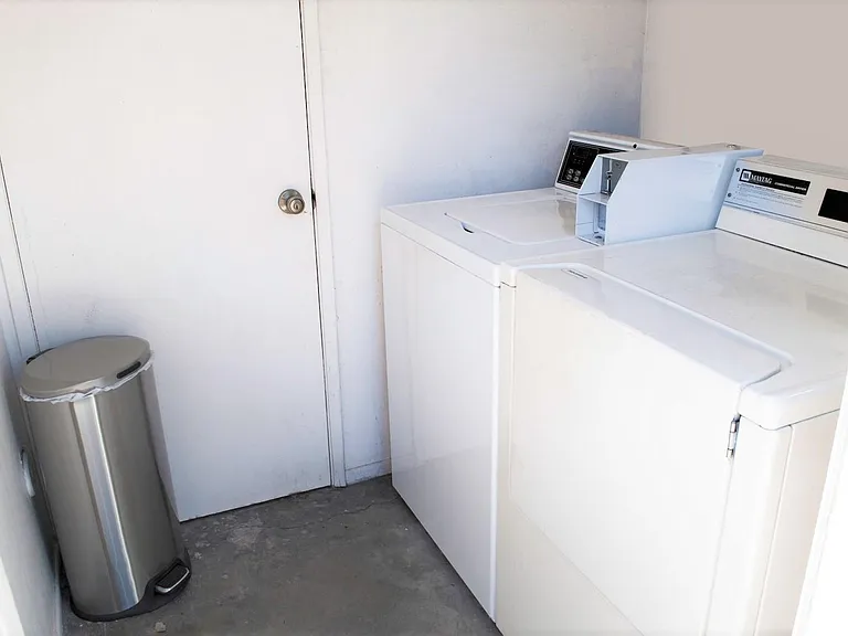 410 S Curtis Ave #5 — Photo 10
