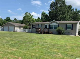 1105 Janet Ln, Carterville, IL 62918