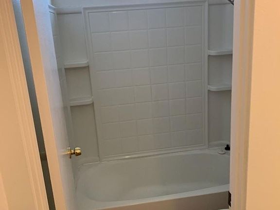 5th image of 6390 Hummingbird St APT D