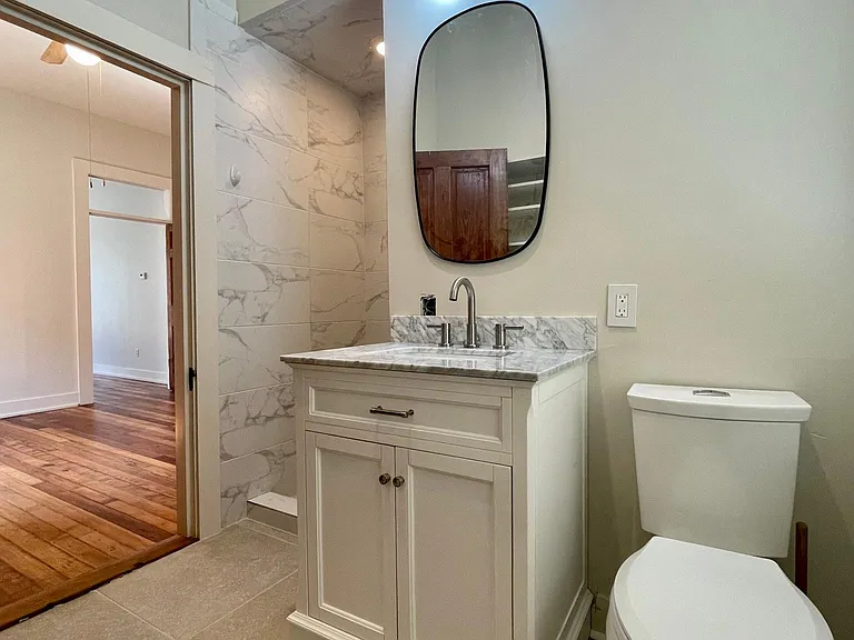 643 Maximillian St — Photo 9