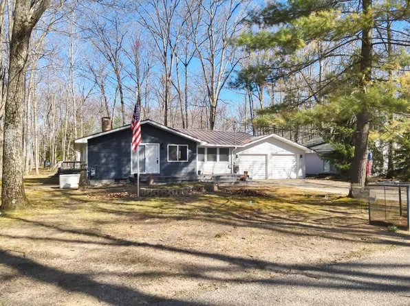 234 Pocahontas Ave, Roscommon, MI 48653