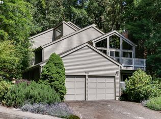 986 Brookside Dr, Eugene, OR 97405