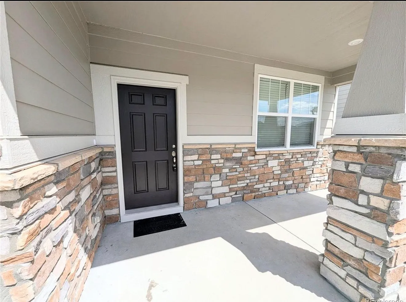4 bed, 3539 sqft, $3,650 — Photo 2