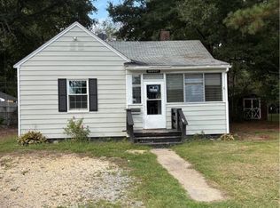 14 W Magruder St, Sandston, VA 23150