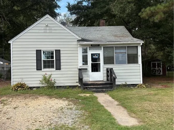 14 W Magruder St, Sandston, VA 23150