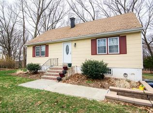 69 Wayacross Rd, Mahopac, NY 10541